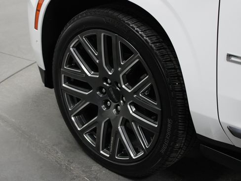 Used 2026 GMC Yukon XL Denali Ultimate AWD/4WD image 10