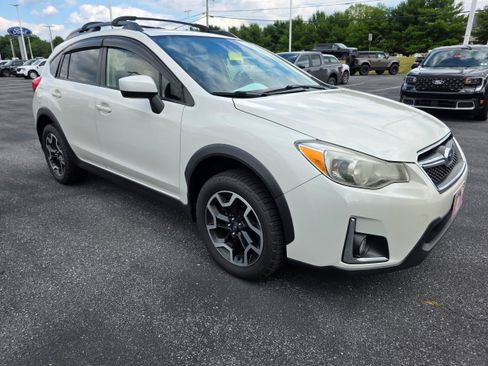 Used 2016 Subaru Crosstrek 2.0i Premium w/ Popular Package #1 AWD/4WD image 5