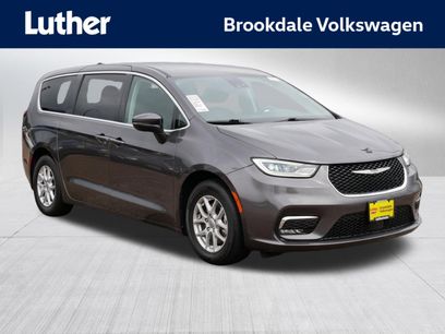 Used 2023 Chrysler Pacifica Touring-L
