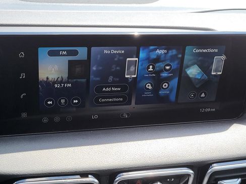 New 2027 Nissan Sentra SV w/ Floor Mat Package FWD image 19