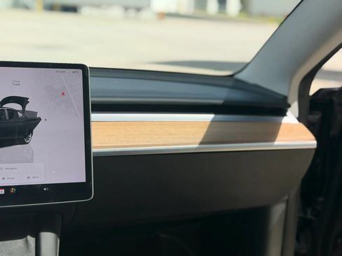 Used 2023 Tesla Model 3 Standard Range RWD image 27