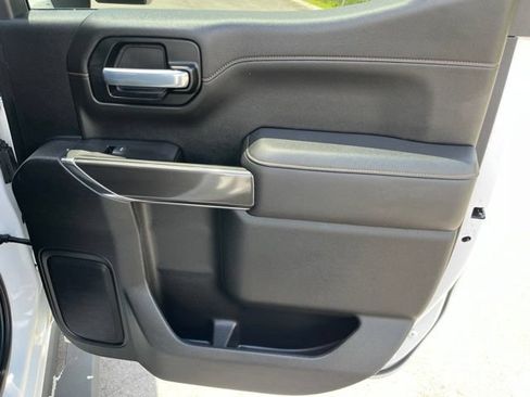 Used 2021 GMC Sierra 1500 AT4 w/ Technology Package AWD/4WD image 11