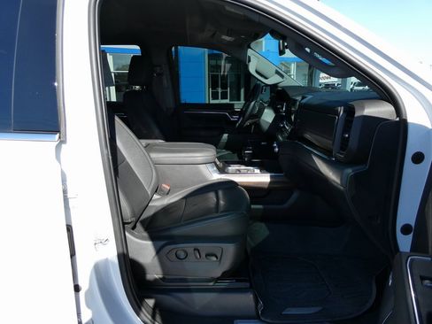 Certified 2023 GMC Sierra 1500 SLT w/ SLT Premium Package image 12