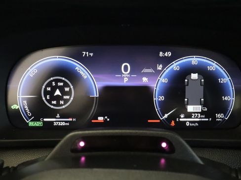 Used 2025 Toyota Crown Signia w/ Advanced Technology Package AWD/4WD image 22