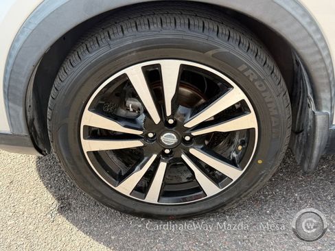 Used 2018 Nissan Kicks SR w/ Exterior Package image 6