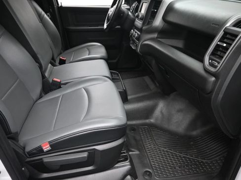 Used 2021 RAM 2500 Tradesman w/ Chrome Appearance Group AWD/4WD image 9