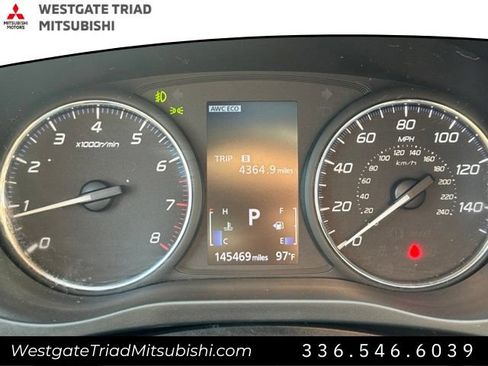 Used 2018 Mitsubishi Outlander LE AWD/4WD image 9