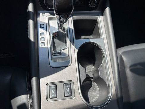 Used 2023 Nissan Murano SV w/ SV Midnight Edition Package AWD/4WD image 17