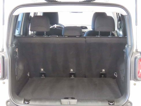 Used 2017 Jeep Renegade Sport w/ Power & Air Group image 17