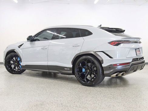 Used 2023 Lamborghini Urus Performante image 13