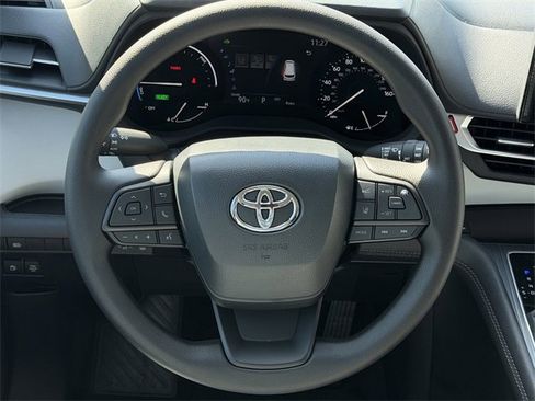 New 2026 Toyota Sienna LE image 11