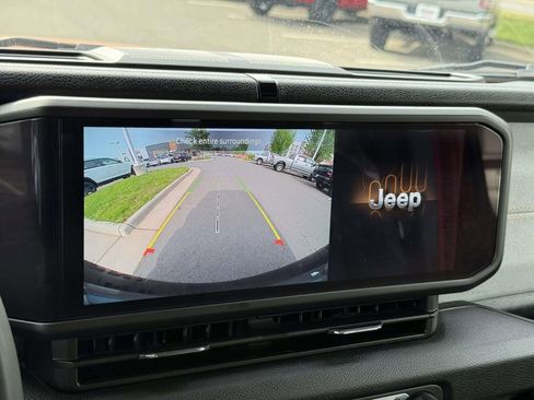 Certified 2024 Jeep Wrangler Unlimited Sport AWD/4WD image 28