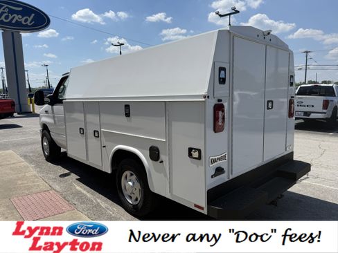 New 2026 Ford E-350 and Econoline 350 Super Duty w/ Power Equipment Group RWD image 5