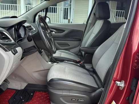 Used 2016 Buick Encore FWD image 28