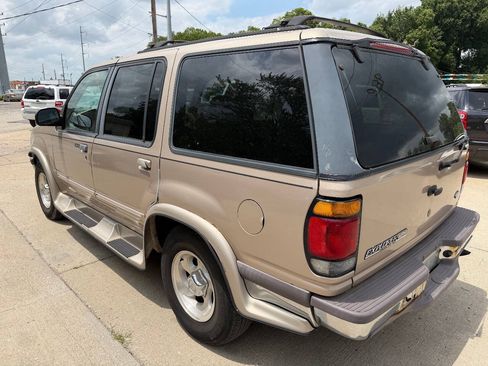 Used 1997 Ford Explorer XLT AWD/4WD image 5