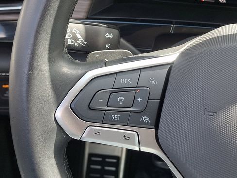 Used 2024 Volkswagen Atlas SEL Premium R-Line AWD/4WD image 24