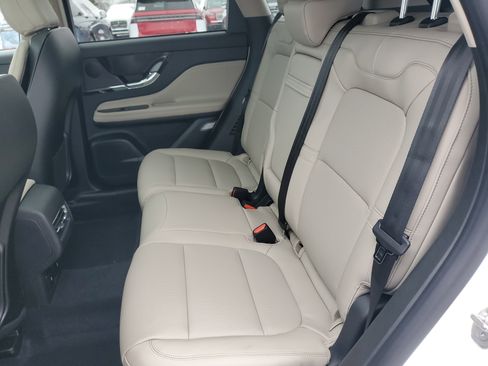 New 2026 Lincoln Corsair Premiere image 28