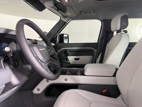 New 2026 Land Rover Defender 130 X-Dynamic SE AWD/4WD image 36
