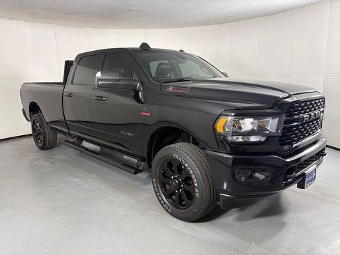 Used 2022 RAM 3500 Big Horn w/ Night Edition AWD/4WD image 2