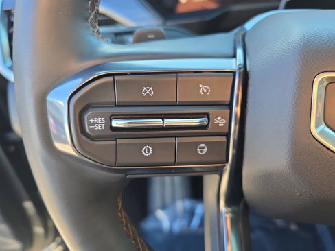 Used 2024 GMC Acadia AT4 w/ Super Cruise Package AWD/4WD image 19