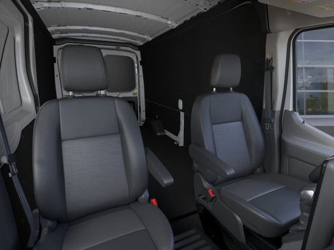 New 2026 Ford Transit 250 148 Medium Roof w/ Load Area Protection Package RWD image 38