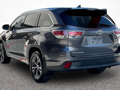 Used 2016 Toyota Highlander XLE image 5