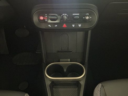 Certified 2025 MINI Cooper S FWD image 12