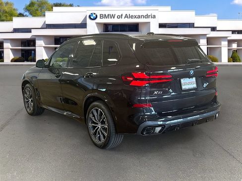 New 2026 BMW X5 xDrive40i w/ M Sport Package AWD/4WD image 7