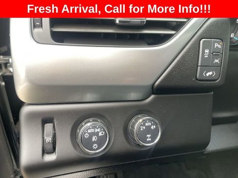 Used 2016 Chevrolet Tahoe LT w/ Luxury Package AWD/4WD image 17