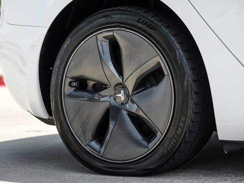 Used 2019 Tesla Model 3 Long Range AWD/4WD image 57