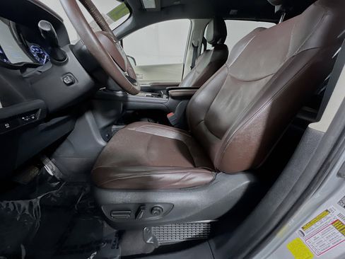 Used 2021 Toyota Sienna Platinum image 15