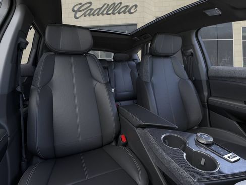 New 2027 Cadillac Optiq Sport w/ LPO, Floor Liner Package AWD/4WD image 16