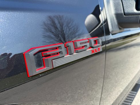 Used 2019 Ford F150 XLT w/ Equipment Group 302A Luxury image 34