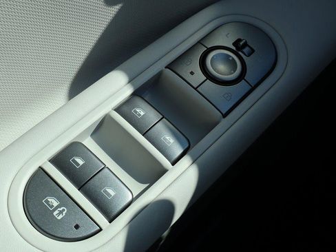 New 2026 Hyundai Ioniq 5 SEL image 14