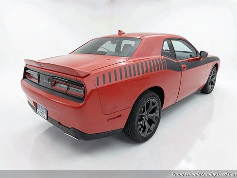 Used 2018 Dodge Challenger SXT Plus RWD image 5