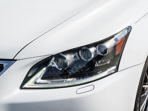Used 2013 Lexus LS 460 w/ F-Sport Pkg RWD image 46
