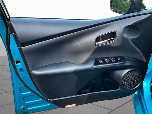 Certified 2017 Toyota Prius Prime Advanced FWD image 20
