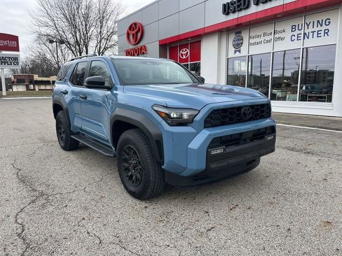 Certified 2025 Toyota 4Runner TRD Off-Road Premium image 7