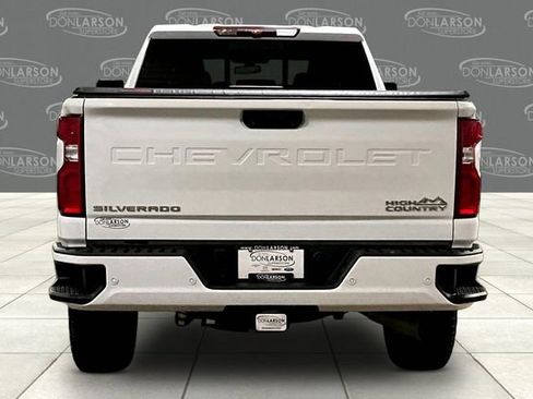 Used 2023 Chevrolet Silverado 2500 High Country image 6