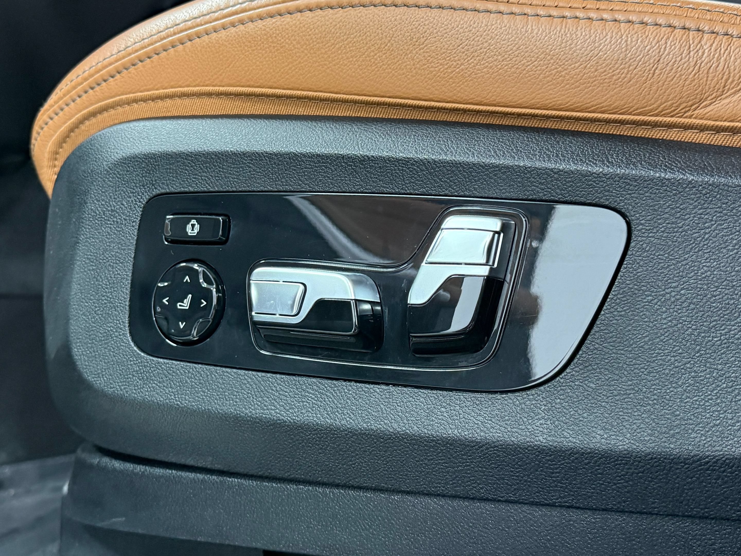 Used 2022 BMW X7 xDrive40i AWD/4WD image 41