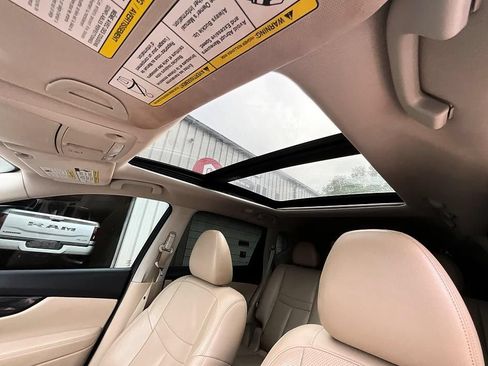 Used 2018 Nissan Rogue SL w/ Premium Package AWD/4WD image 27