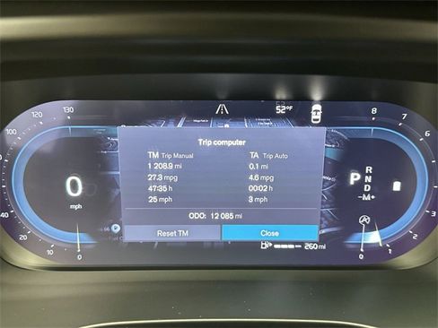 Certified 2025 Volvo XC40 B5 Plus image 15