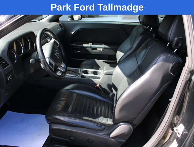 Used 2012 Dodge Challenger R/T RWD image 13