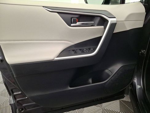 Certified 2025 Toyota RAV4 XLE AWD/4WD image 10