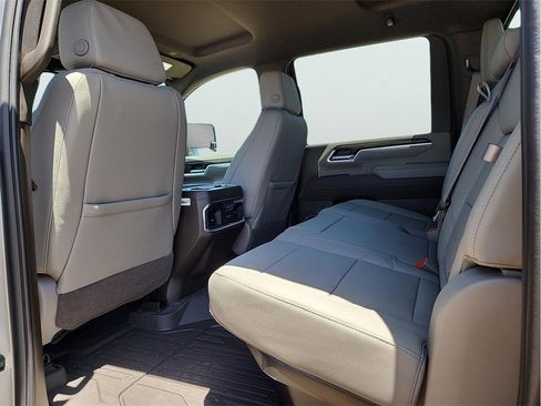 New 2025 GMC Sierra 2500 SLT w/ Texas SLT Premium Package image 18