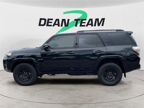 Used 2023 Toyota 4Runner TRD Off-Road Premium image 5