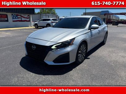 Used 2023 Nissan Altima 2.5 SV