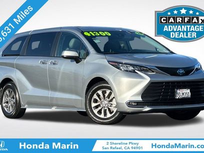 Used 2022 Toyota Sienna XLE