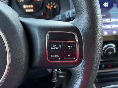 Used 2016 Jeep Compass Sport w/ Power Value Group image 19