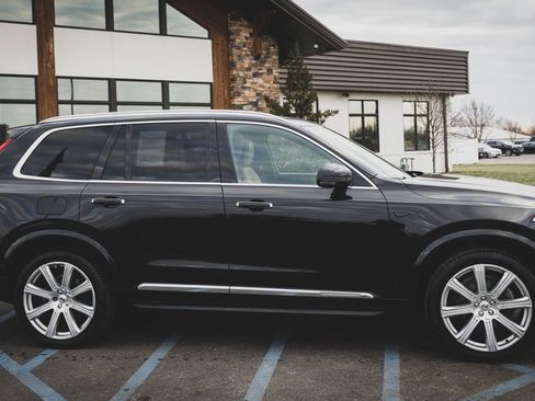 Used 2017 Volvo XC90 T6 Inscription image 11